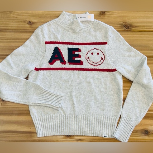 NEW American Eagle Smiley Mock Neck Soft Sweater Size Small NWT - Picture 5 of 13